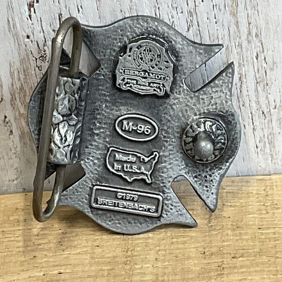 Bergamot Fire Department Belt Buckle 1979 Mens Badge FD First Responder - Picture 5 of 7
